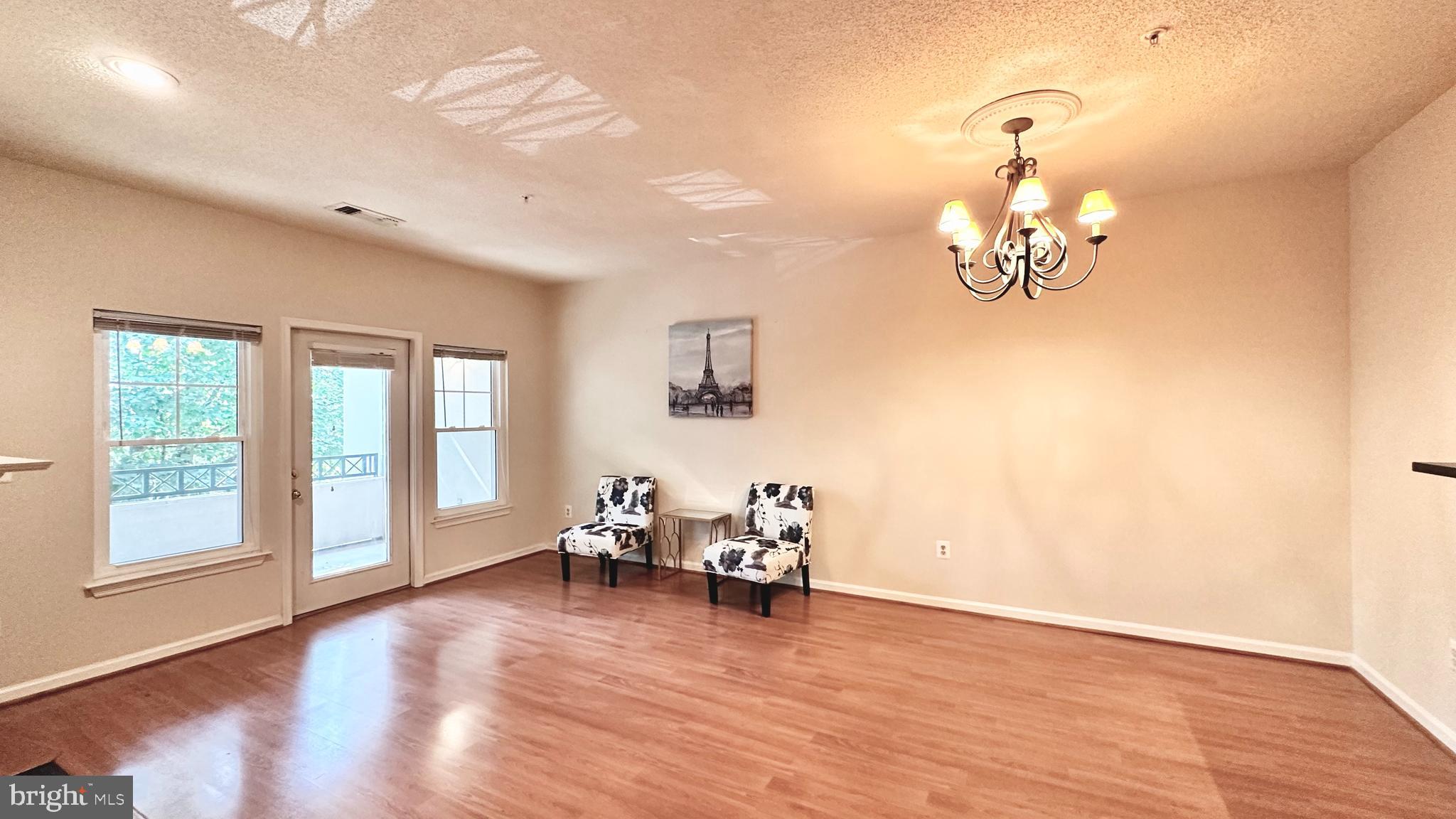 OAK PARK CONDO - Residential