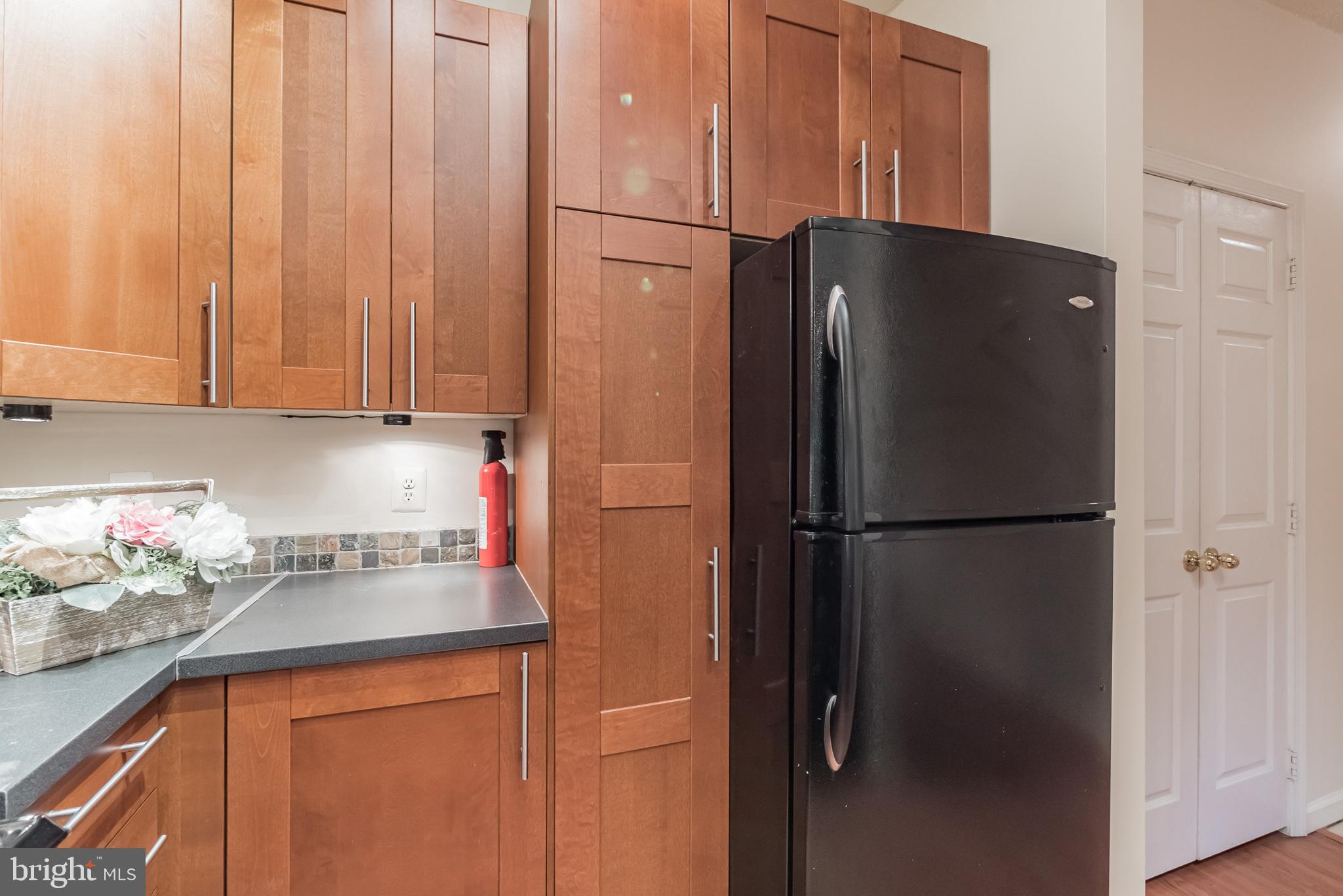 OAK PARK CONDO - Residential