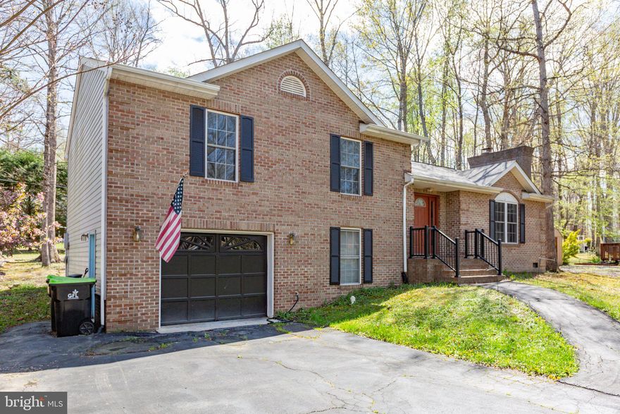 Seller wants it sold!  Estimated value $400k! Live the Lake Lifestyle! Welcome to your spacious new home in the highly desirable Lake of the Woods gated community! This wonderful  tri-level home features 4 generous bedrooms, 3 full bathrooms, and an attractive all-brick front exterior that exudes timeless curb appeal. Inside, you'll find over 2,000 square feet of comfortable living space, designed to accommodate family life, entertaining, or working from home. Multiple living areas allow flexibility and privacy, while the attached two-car garage with extra storage space is a major bonus for organizing outdoor gear, tools, or hobby essentials. Enjoy an unmatched lifestyle with resort-style amenities right outside your front door. Lake of the Woods  is more than just a neighborhood — it's a way of life. Two Private Lakes perfect for peaceful fishing and kayaking, PGA-rated golf course with membership options,  9 beaches for swimming and sunbathing, two Olympic-sized swimming pools, Tennis & Pickleball courts, Basketball & Volleyball courts, Soccer & Baseball fields, Fitness center, exercise rooms, and community center.  Equestrian center with riding stables and scenic horse trails, miles of jogging/walking paths and picnic areas.
Lifestyle & Entertainment. Whether you're an outdoor enthusiast or just looking for the serenity of lake life, 1221 Lakeview Parkway offers the perfect balance of tranquility and activity. With spacious interiors, abundant storage, and a community filled with fun and function, this home is move-in ready and waiting for you to make it yours!  Call or email today to schedule your showing!