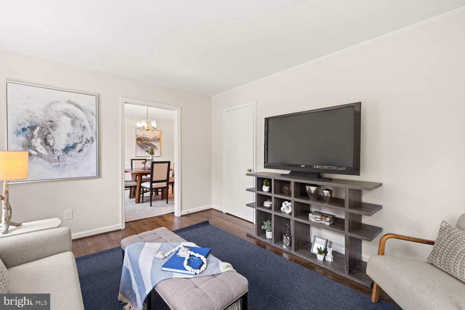 HAYFIELD FARM - Residential