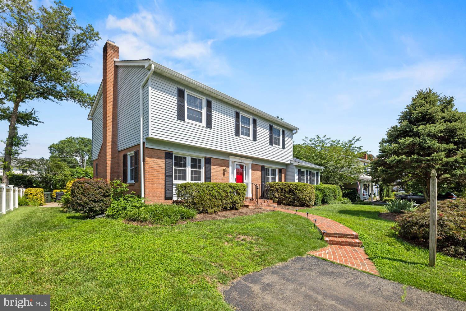 HAYFIELD FARM - Residential