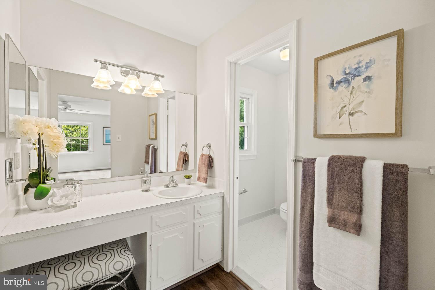 HAYFIELD FARM - Residential