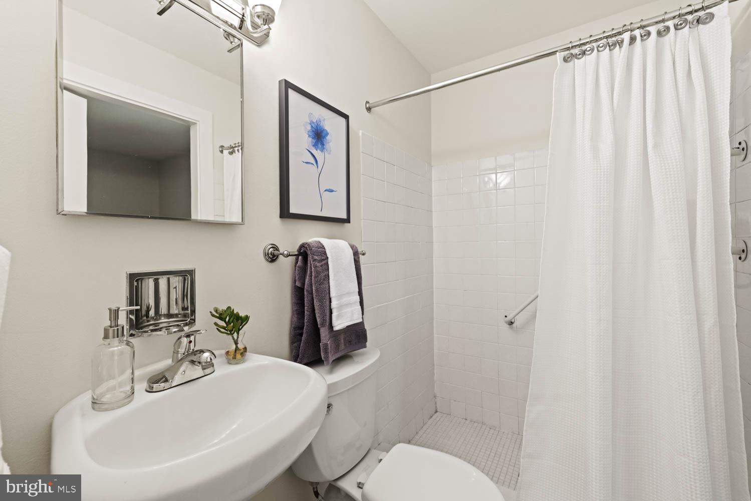 HAYFIELD FARM - Residential