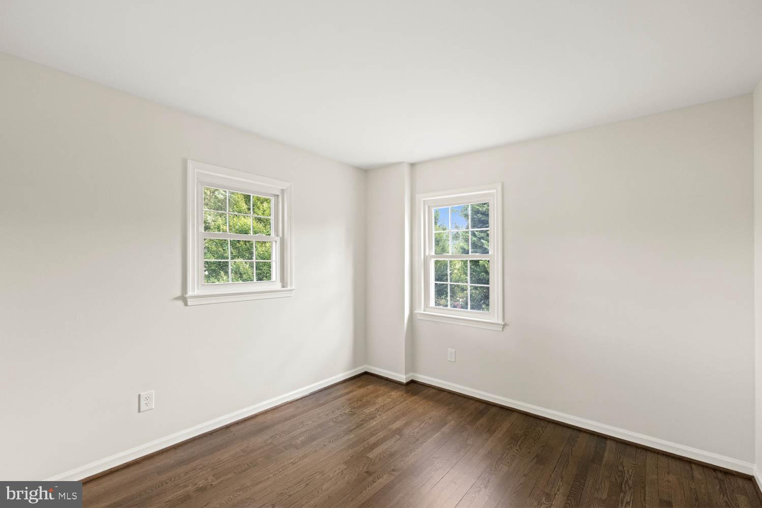 HAYFIELD FARM - Residential