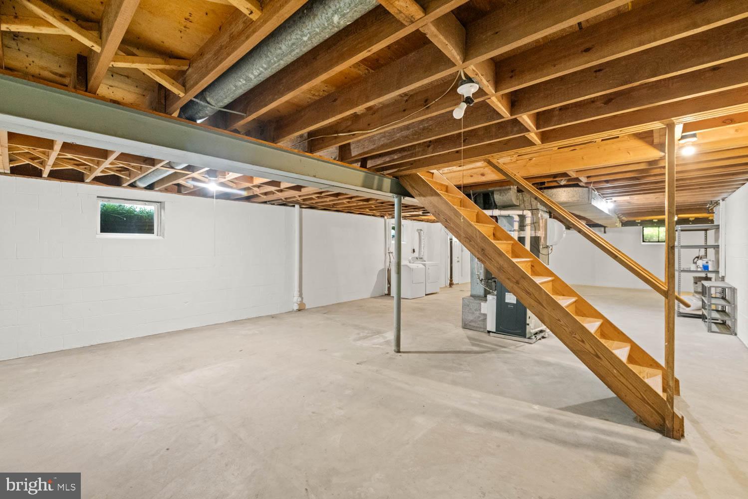 HAYFIELD FARM - Residential