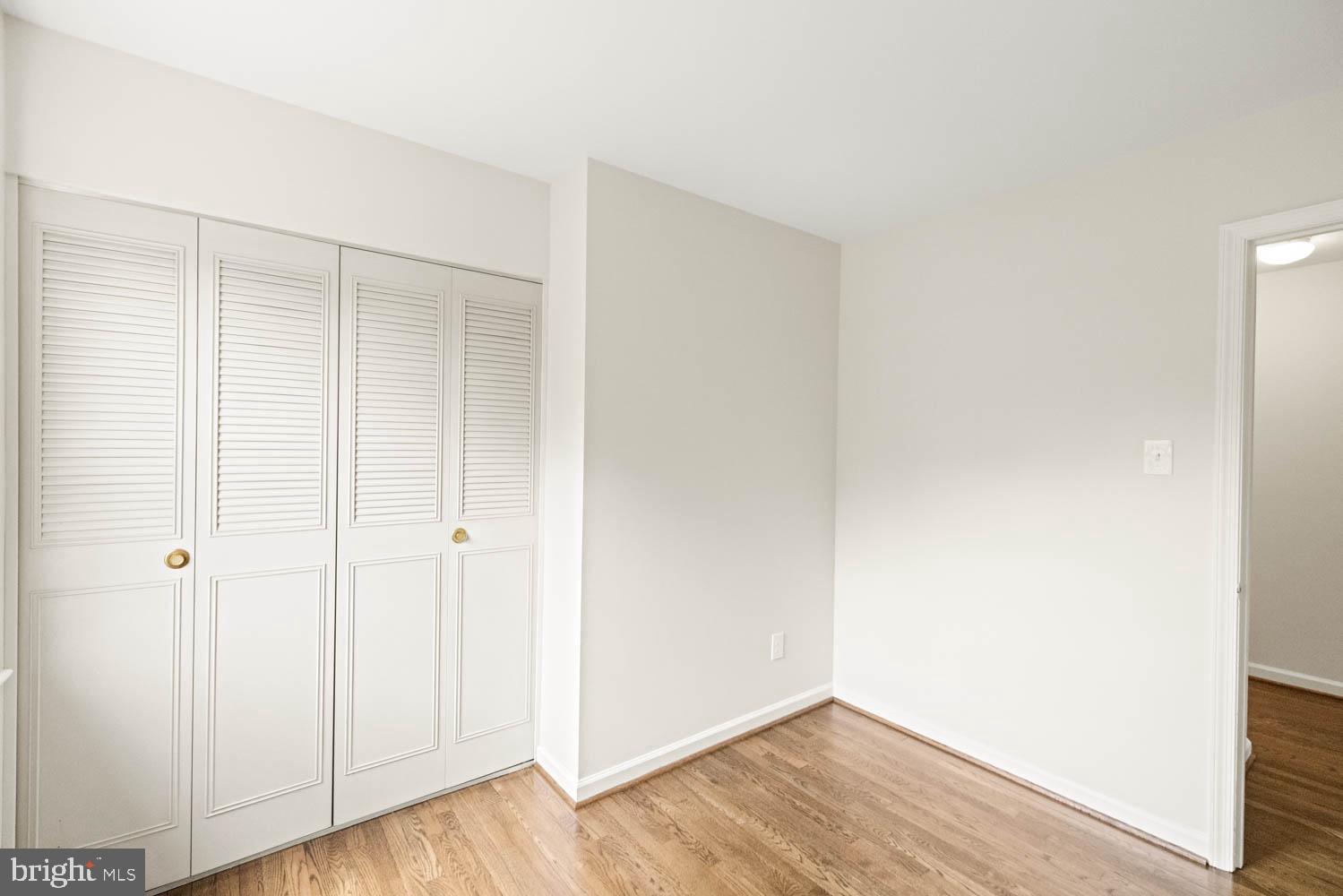 HAYFIELD FARM - Residential