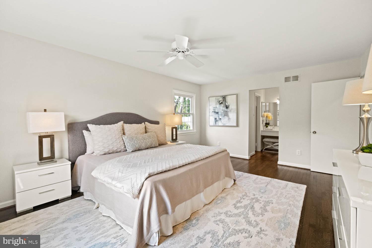 HAYFIELD FARM - Residential