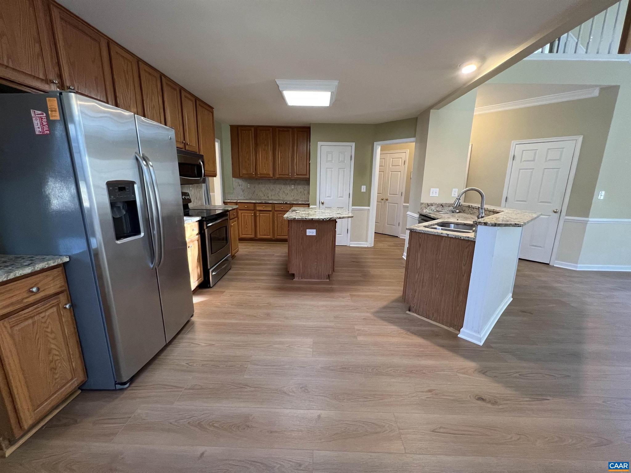 DUNLORA - Residential Lease