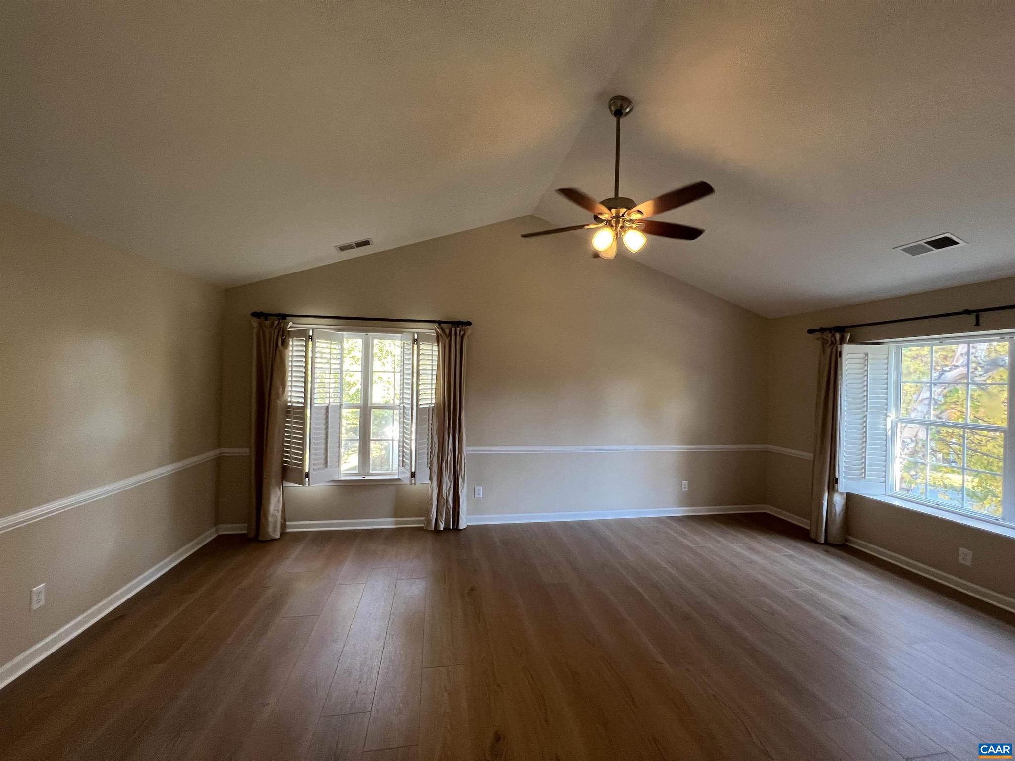 DUNLORA - Residential Lease