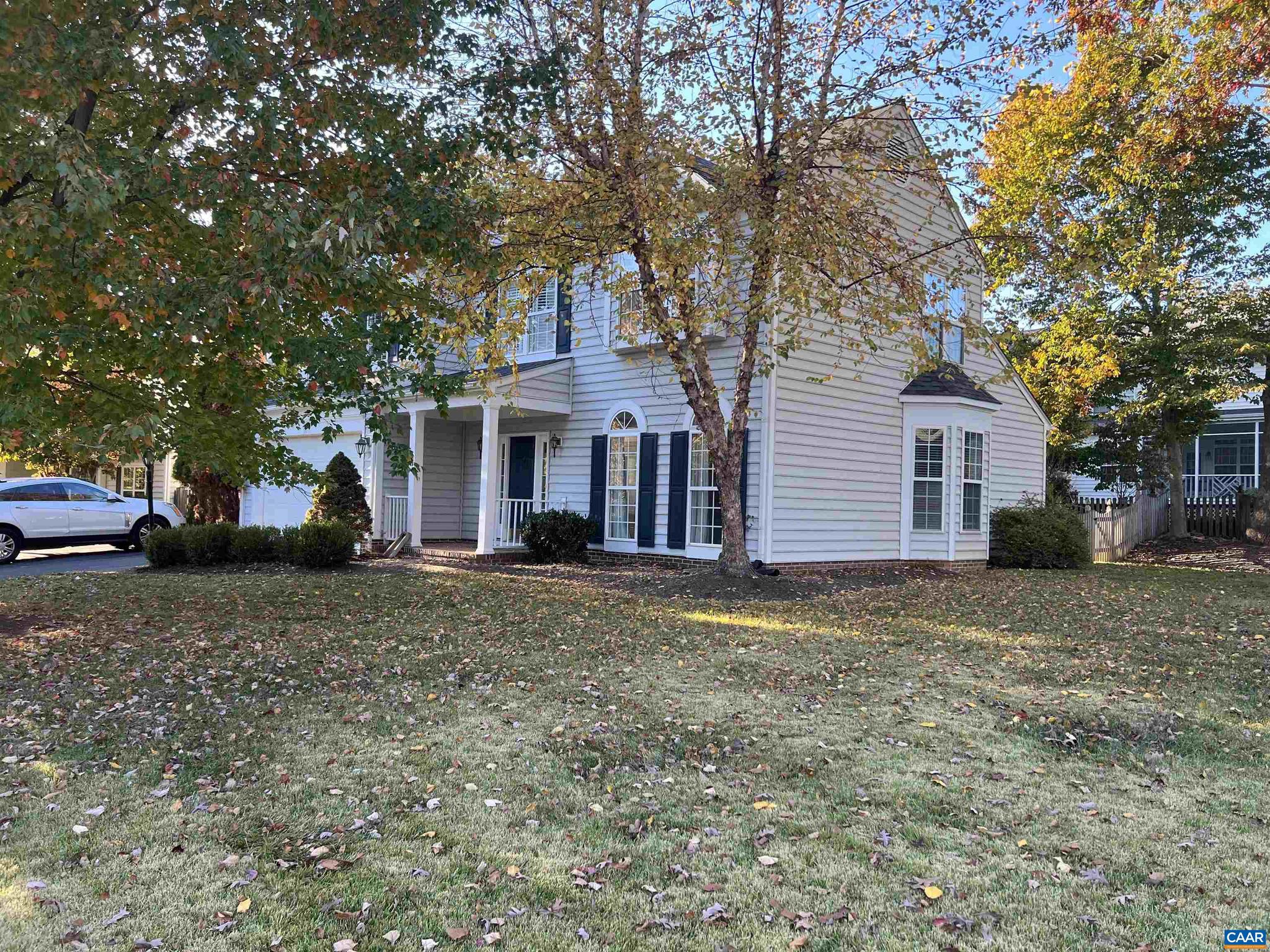 DUNLORA - Residential Lease