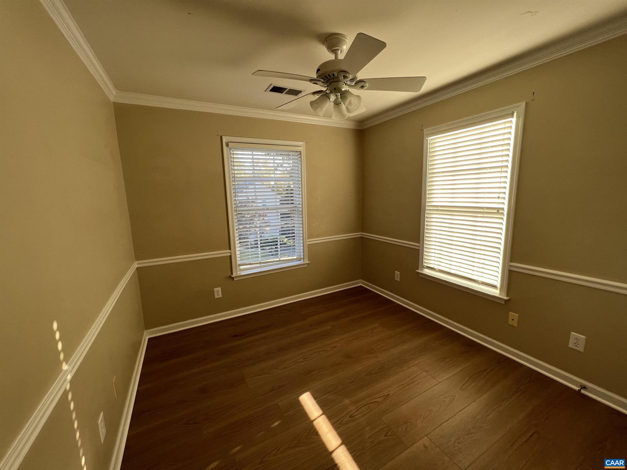 DUNLORA - Residential Lease