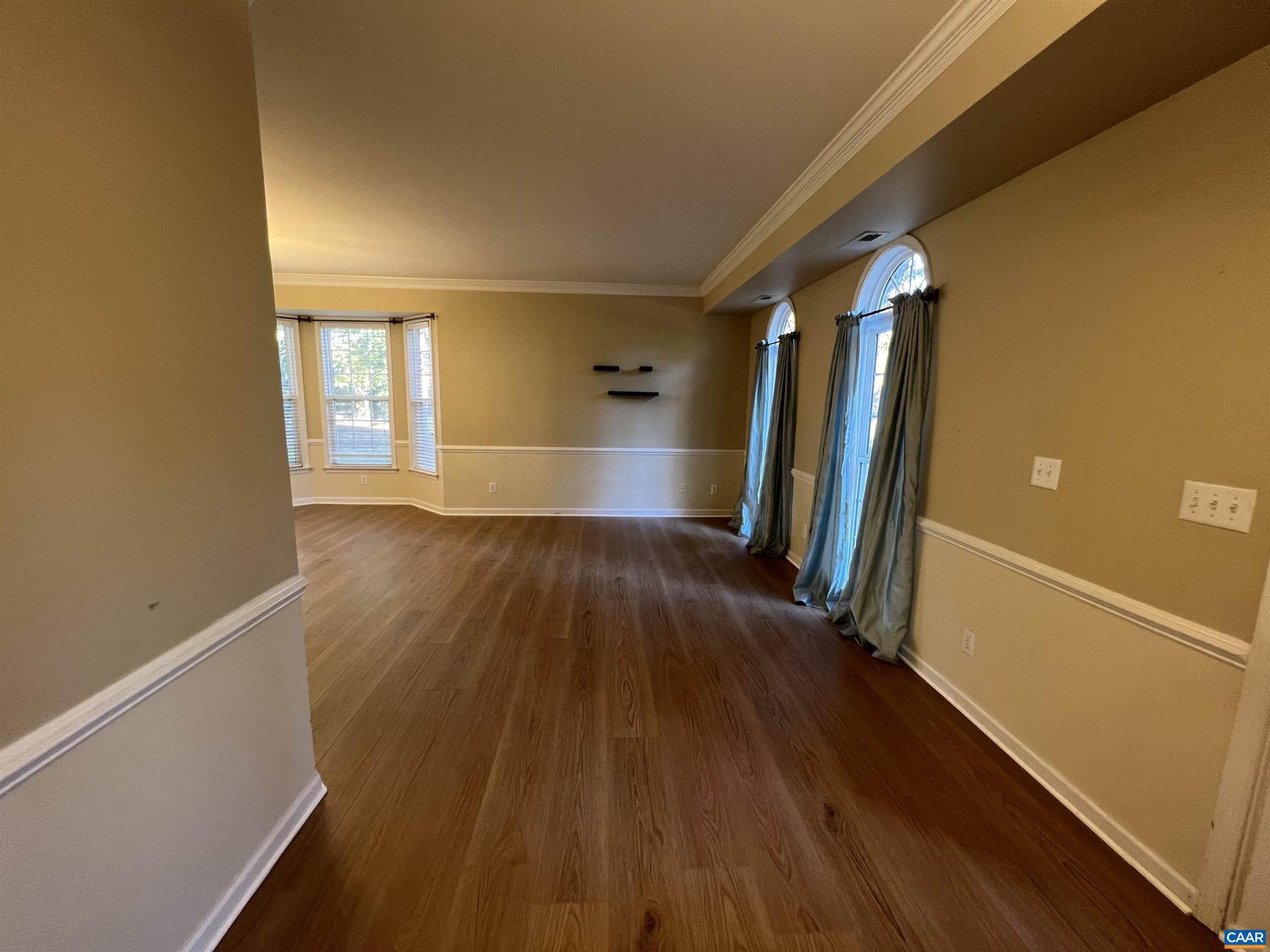 DUNLORA - Residential Lease