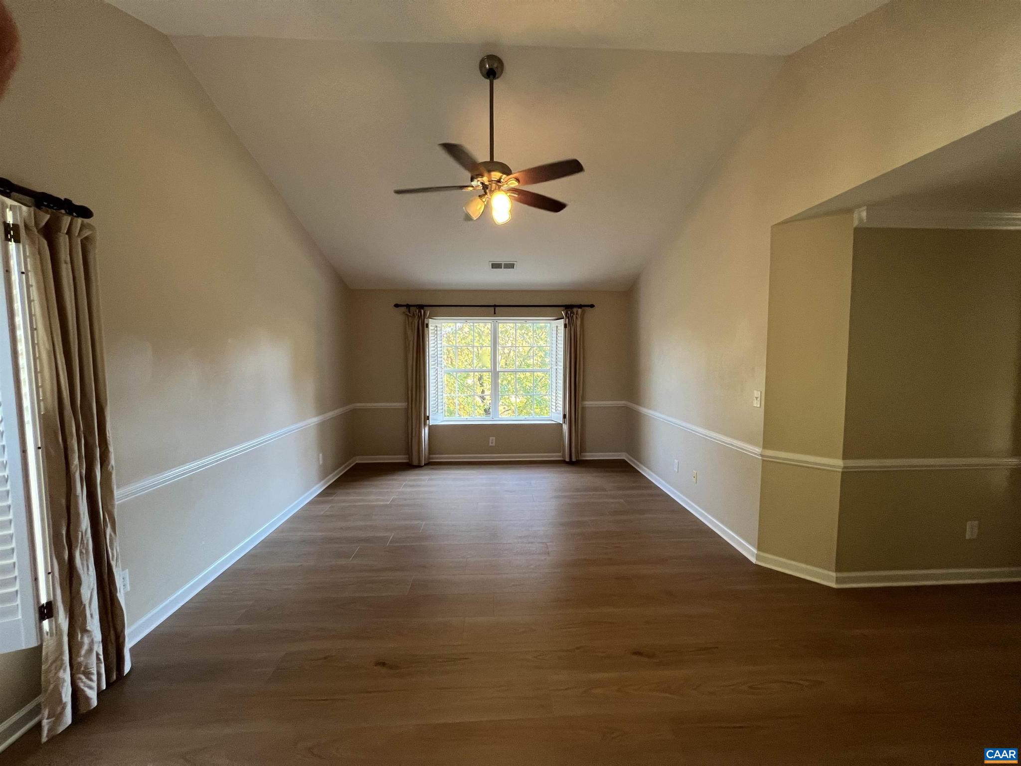 DUNLORA - Residential Lease