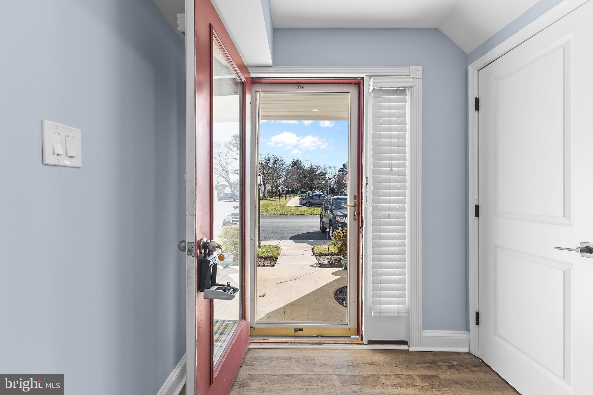 QUEENS LANDING - Residential