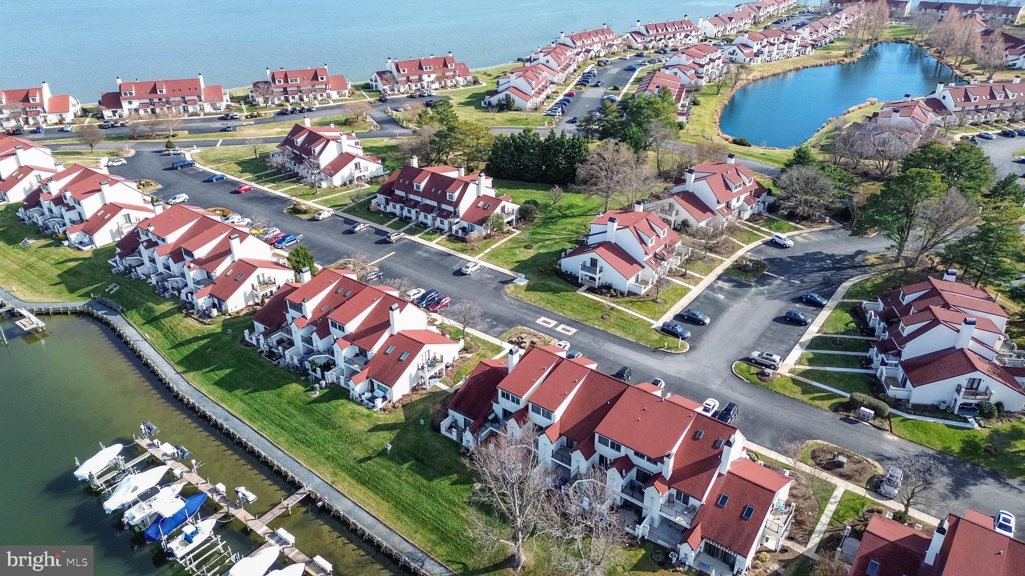 QUEENS LANDING - Residential