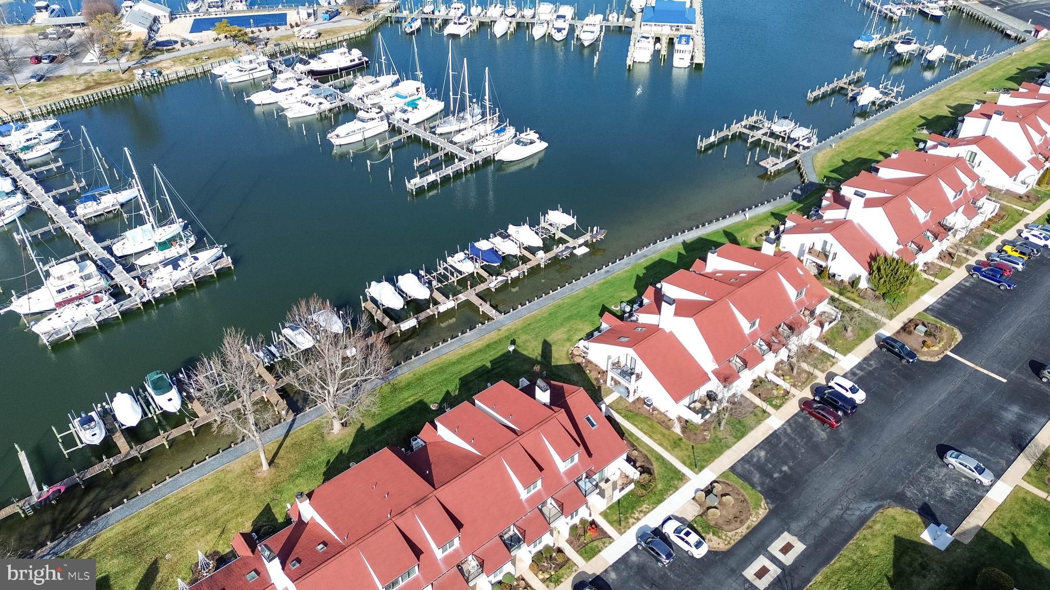 QUEENS LANDING - Residential