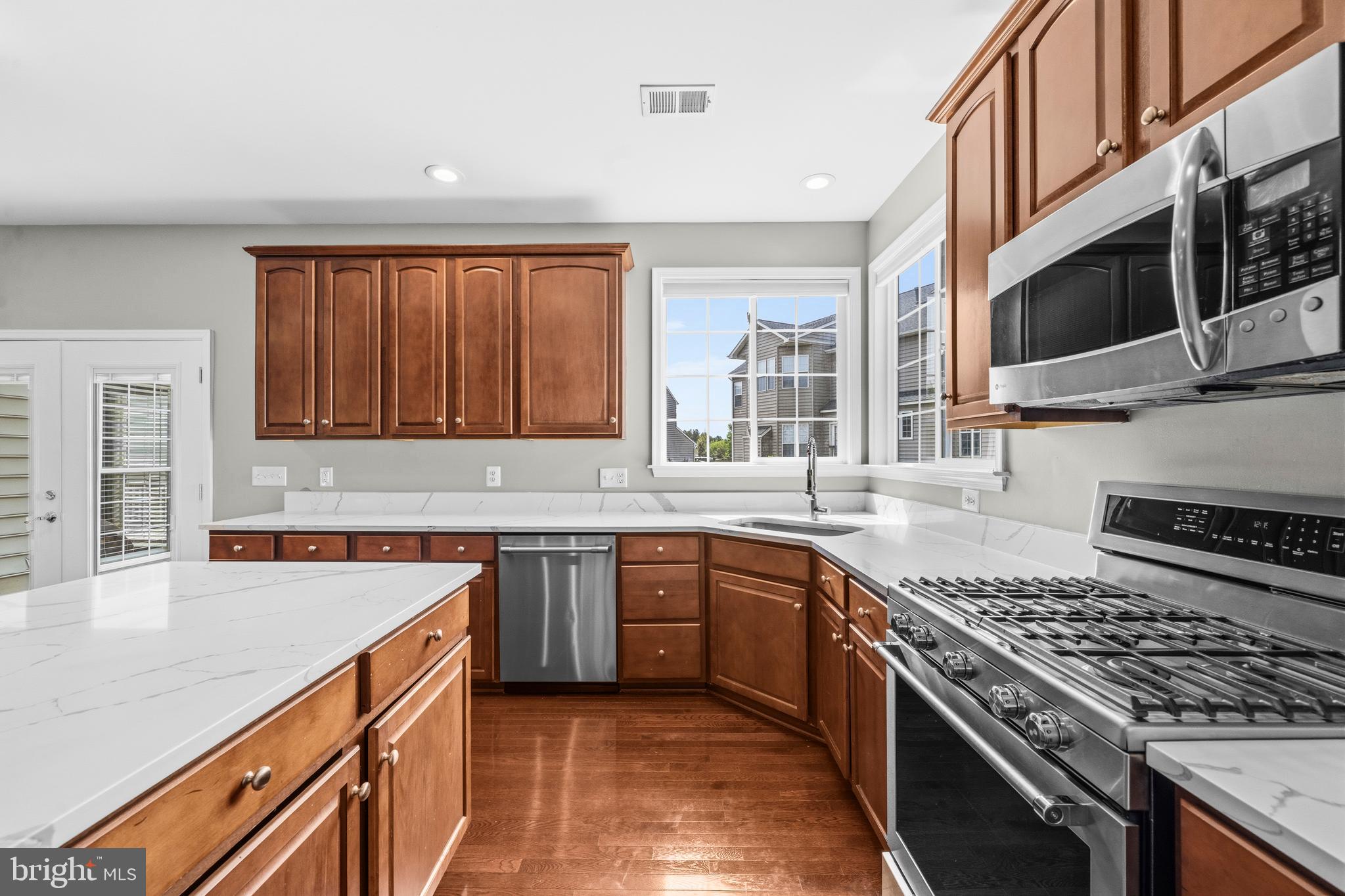 CROSSMAN CREEK - Residential