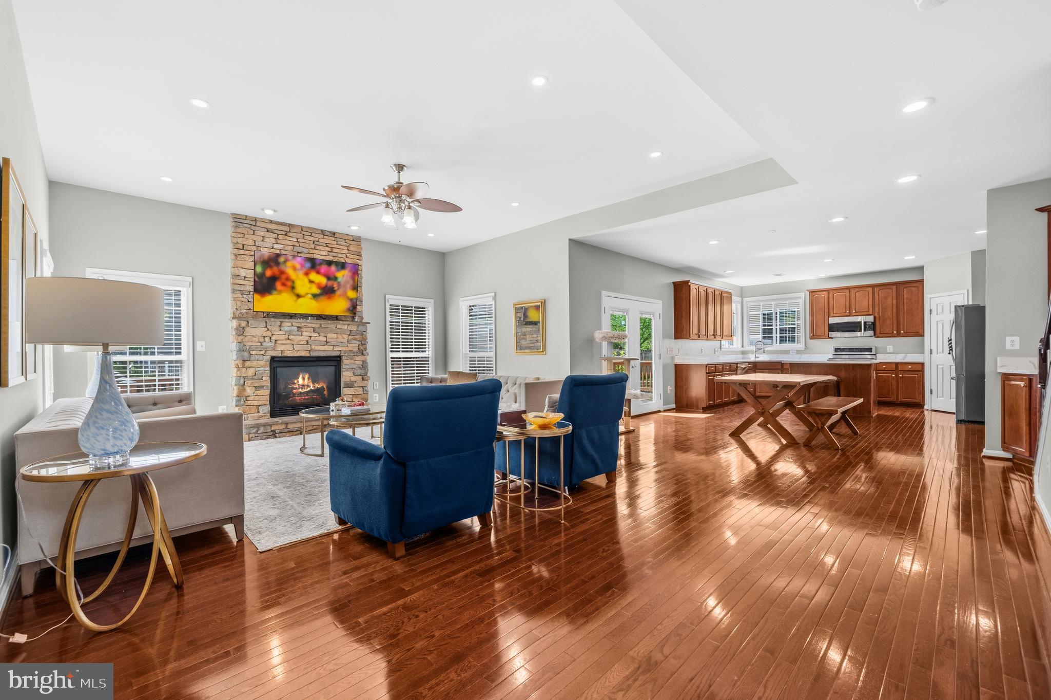 CROSSMAN CREEK - Residential