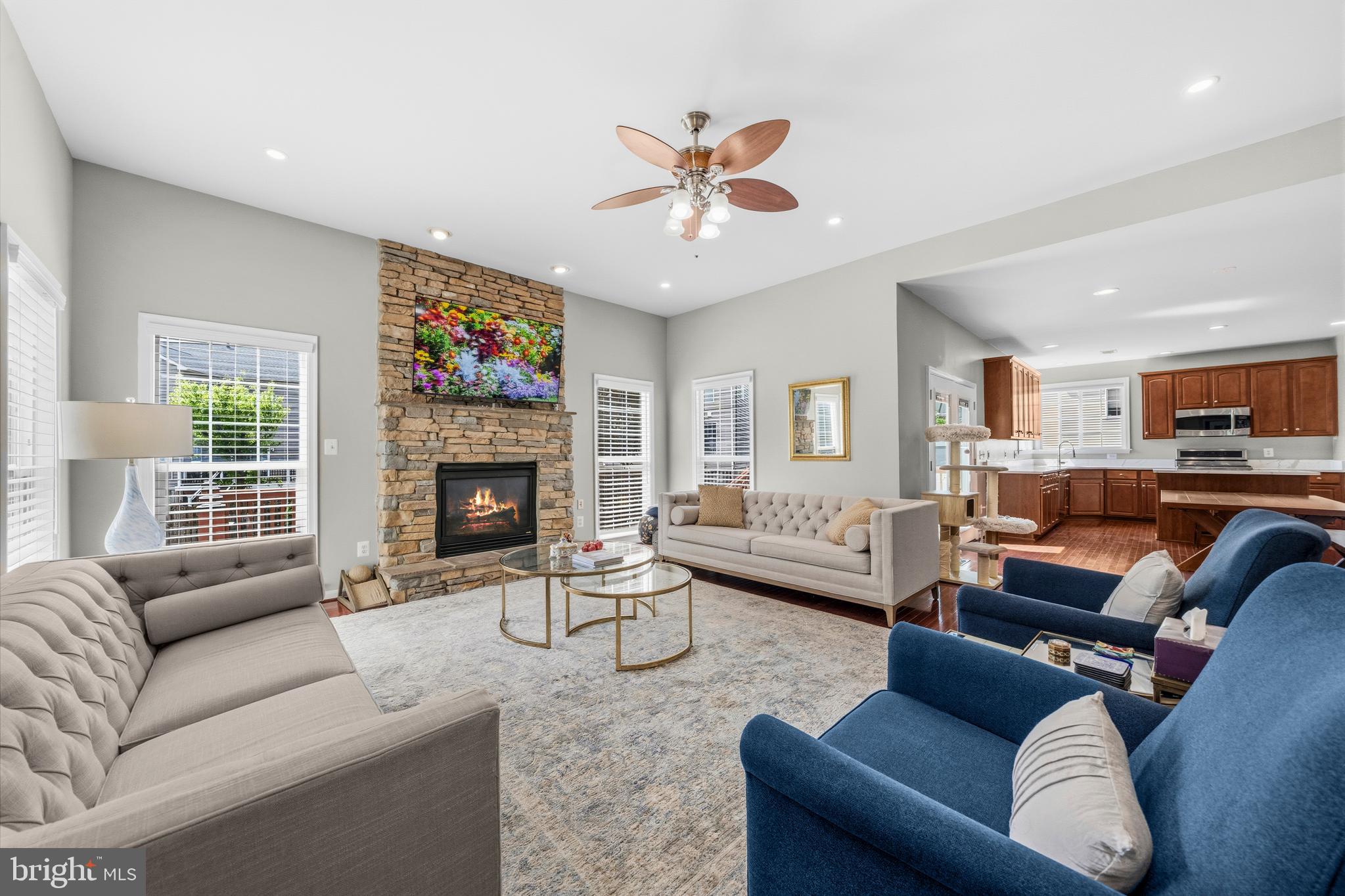 CROSSMAN CREEK - Residential