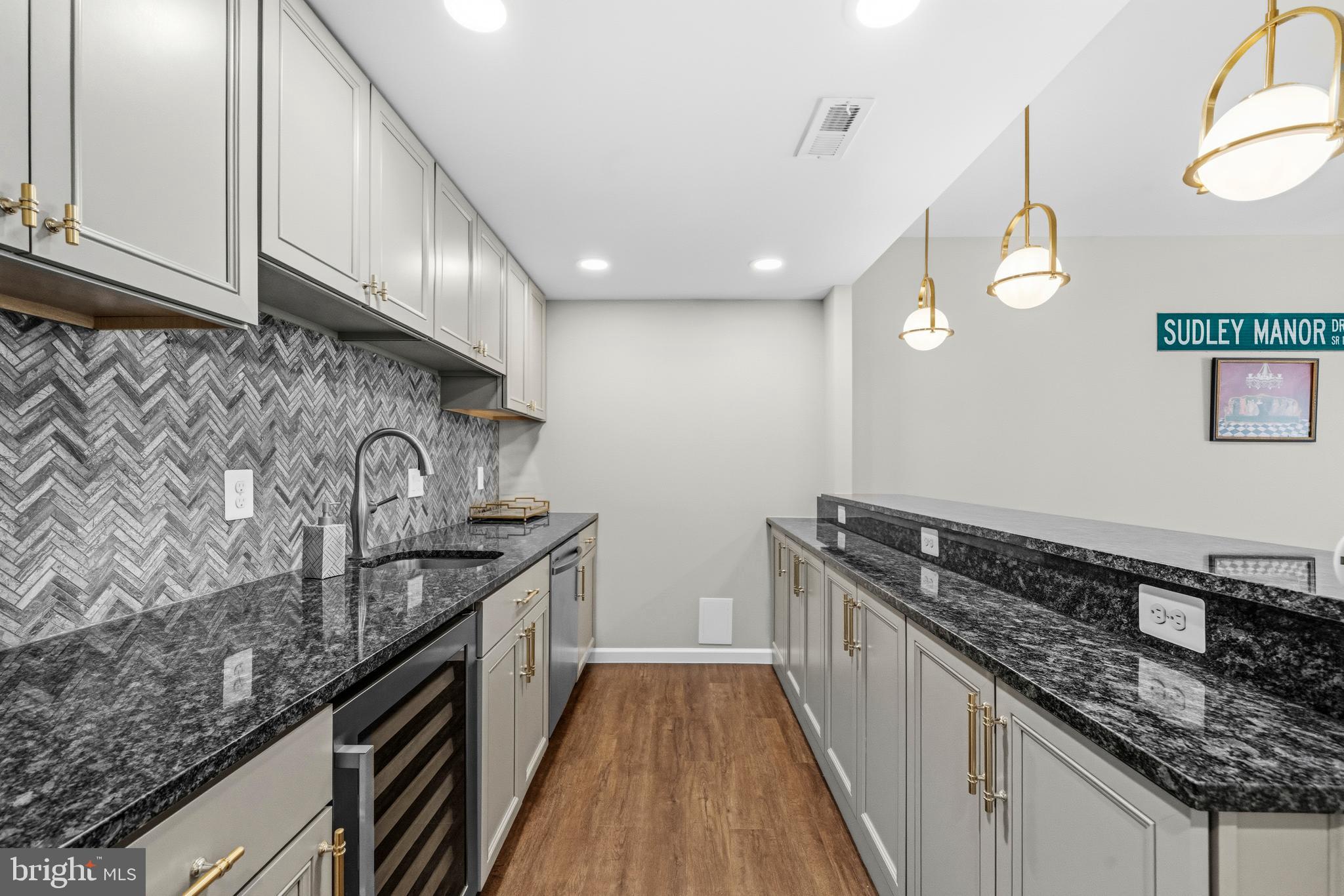 CROSSMAN CREEK - Residential