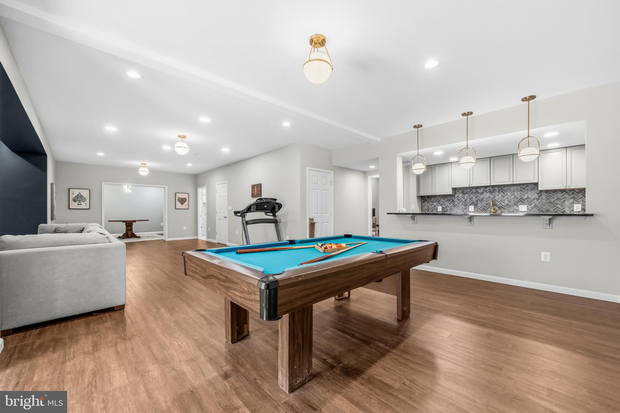 CROSSMAN CREEK - Residential