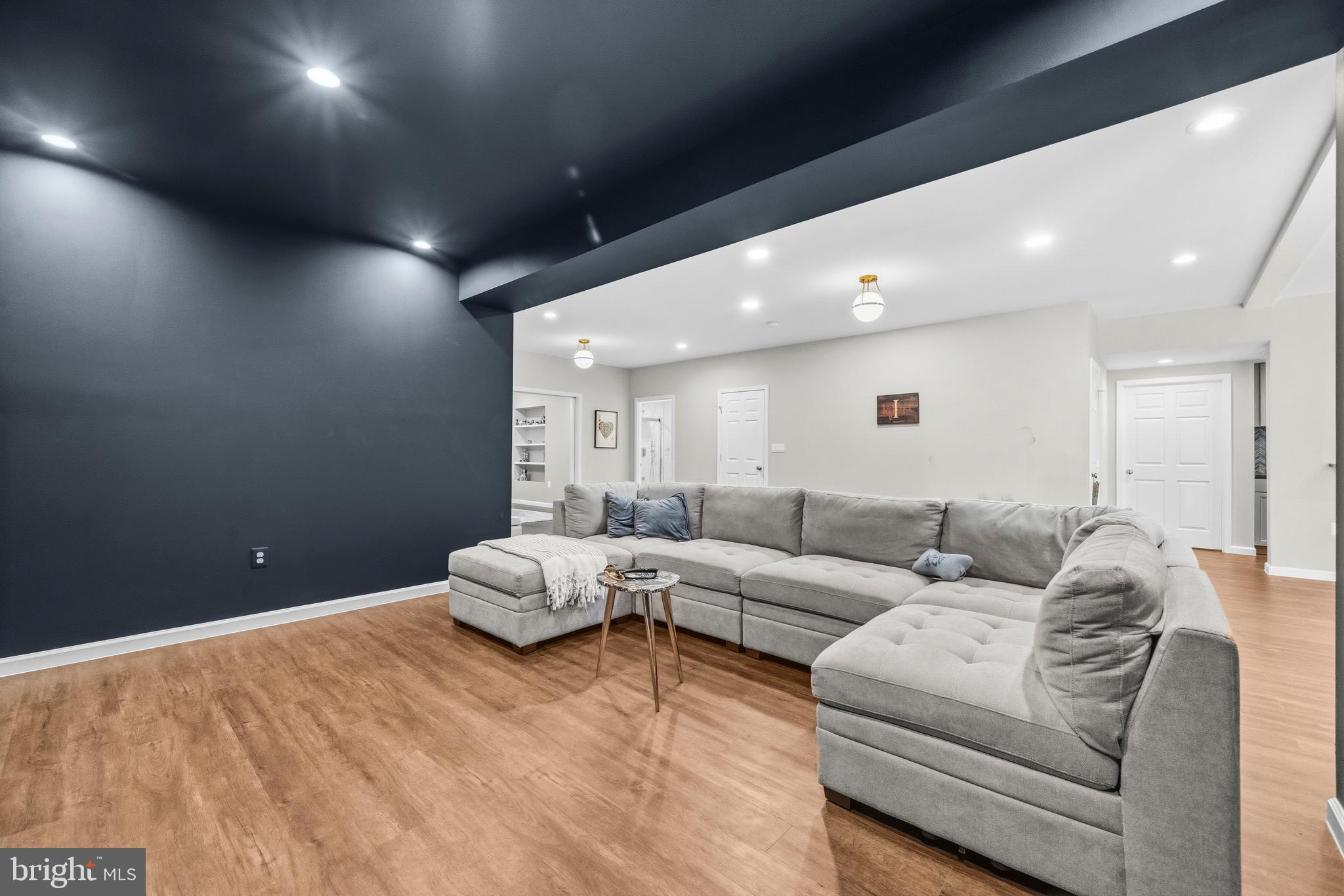 CROSSMAN CREEK - Residential