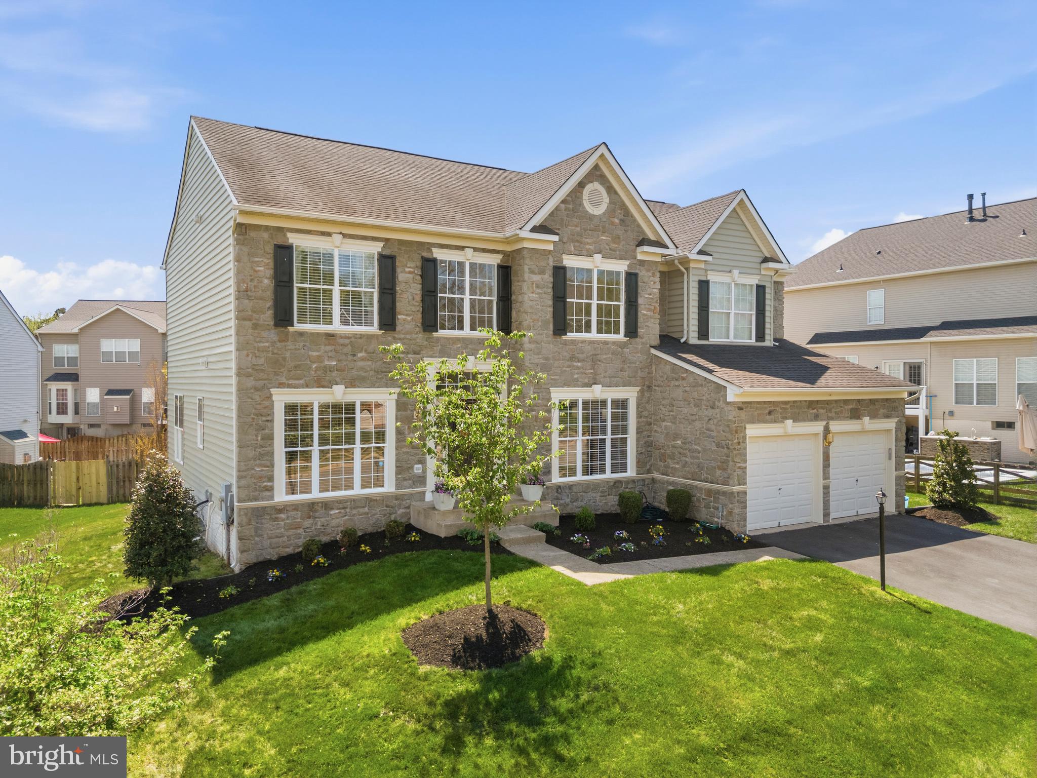 CROSSMAN CREEK - Residential