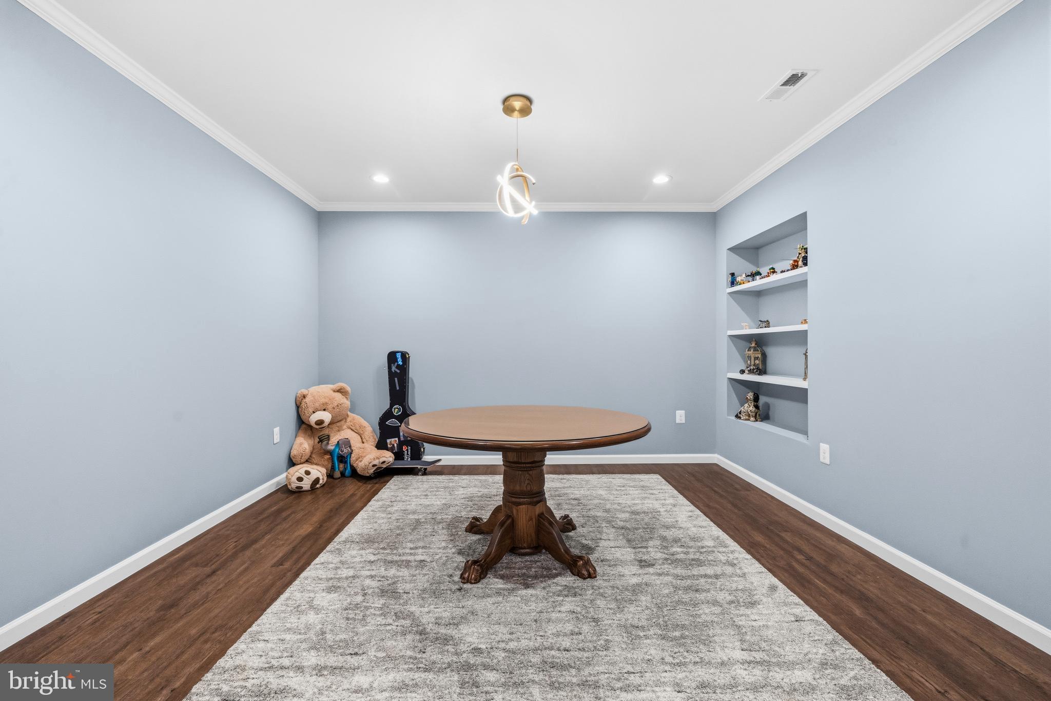 CROSSMAN CREEK - Residential