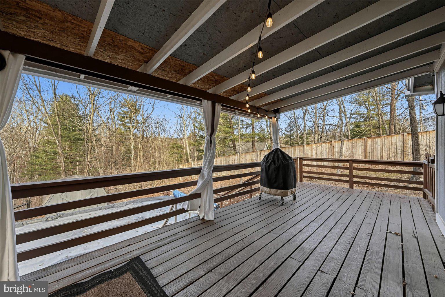 GLENWOOD FOREST - Residential