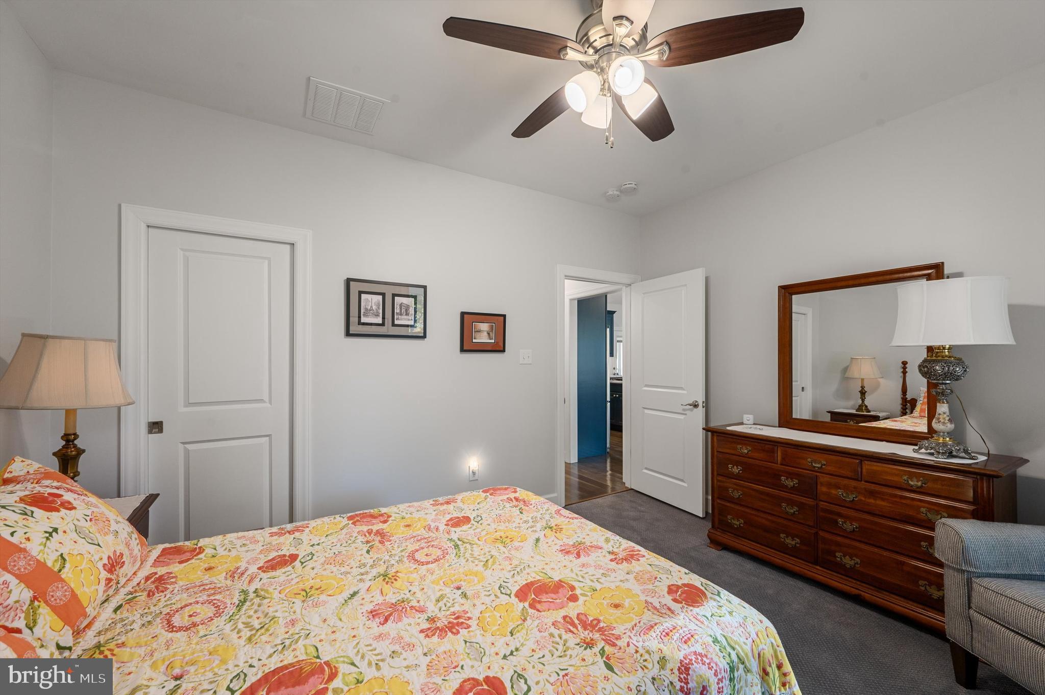 RITTER MOUNTAIN - Residential