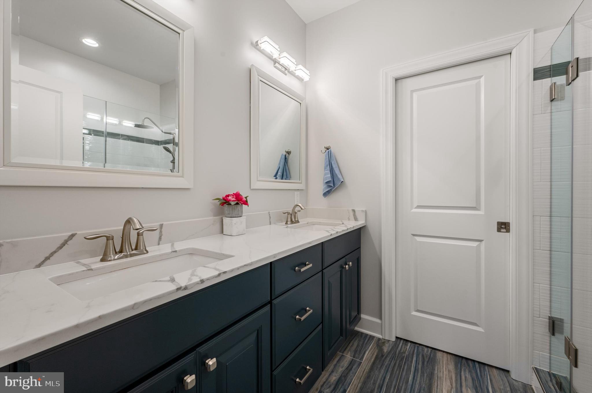 RITTER MOUNTAIN - Residential