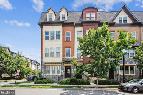 1302 S. ROLFE STREET ARLINGTON VA 22204