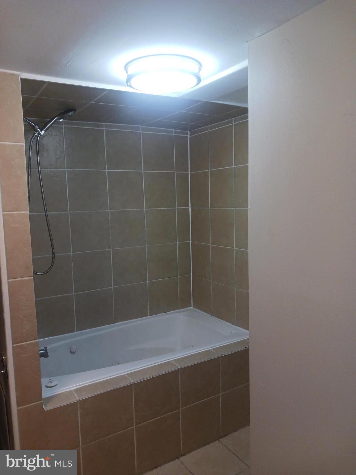 BEAVER HEIGHTS - Residential Lease