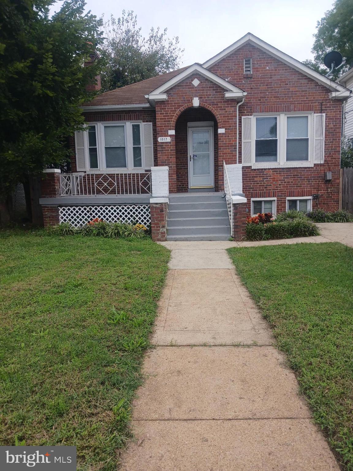 BEAVER HEIGHTS - Residential Lease