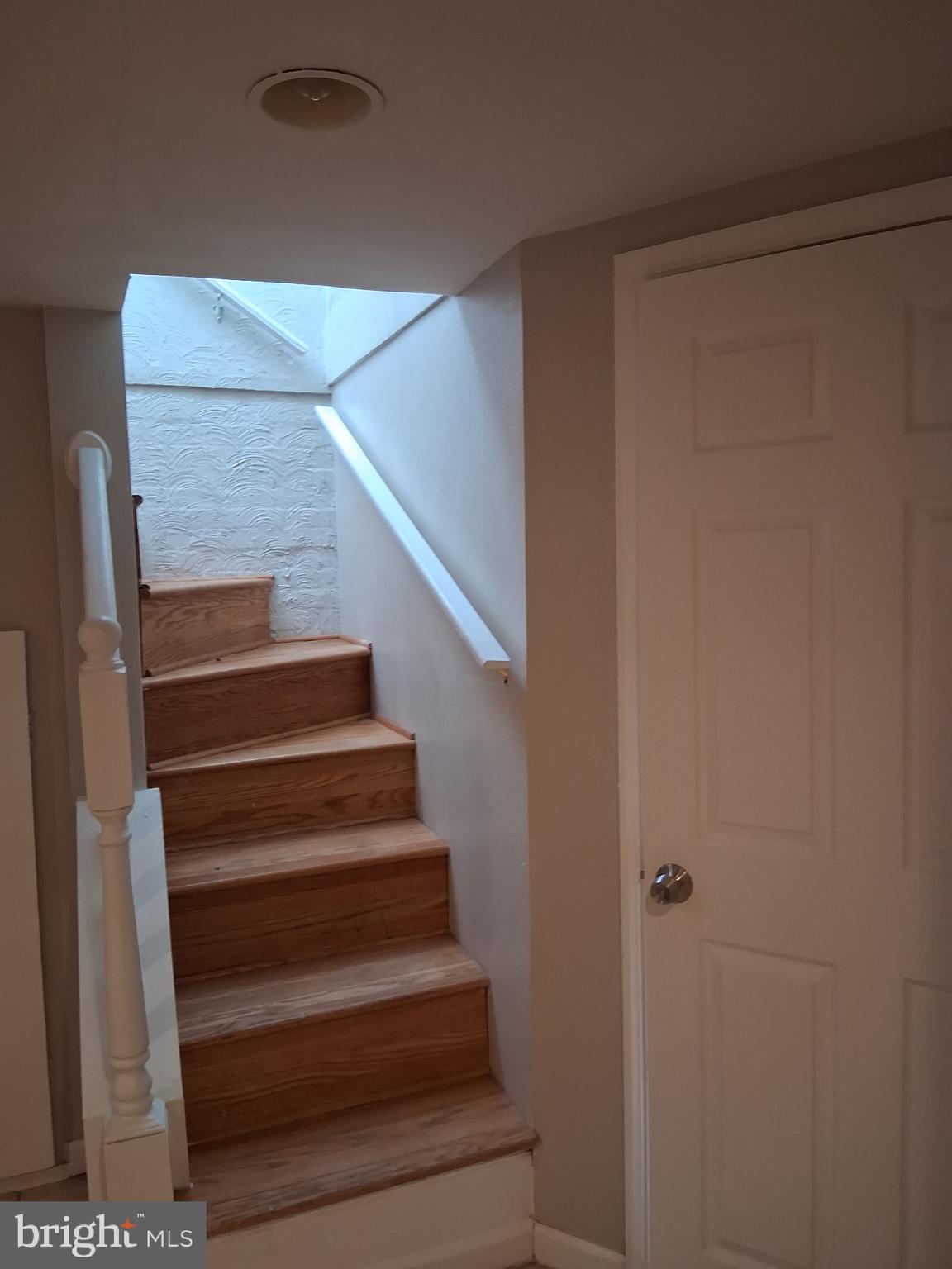 BEAVER HEIGHTS - Residential Lease