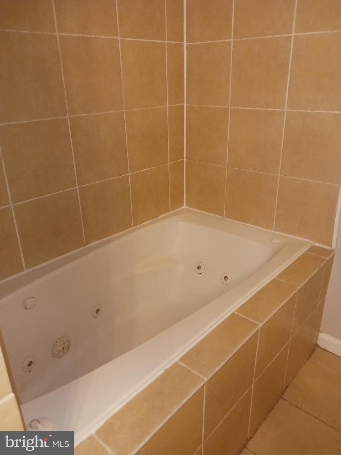 BEAVER HEIGHTS - Residential Lease