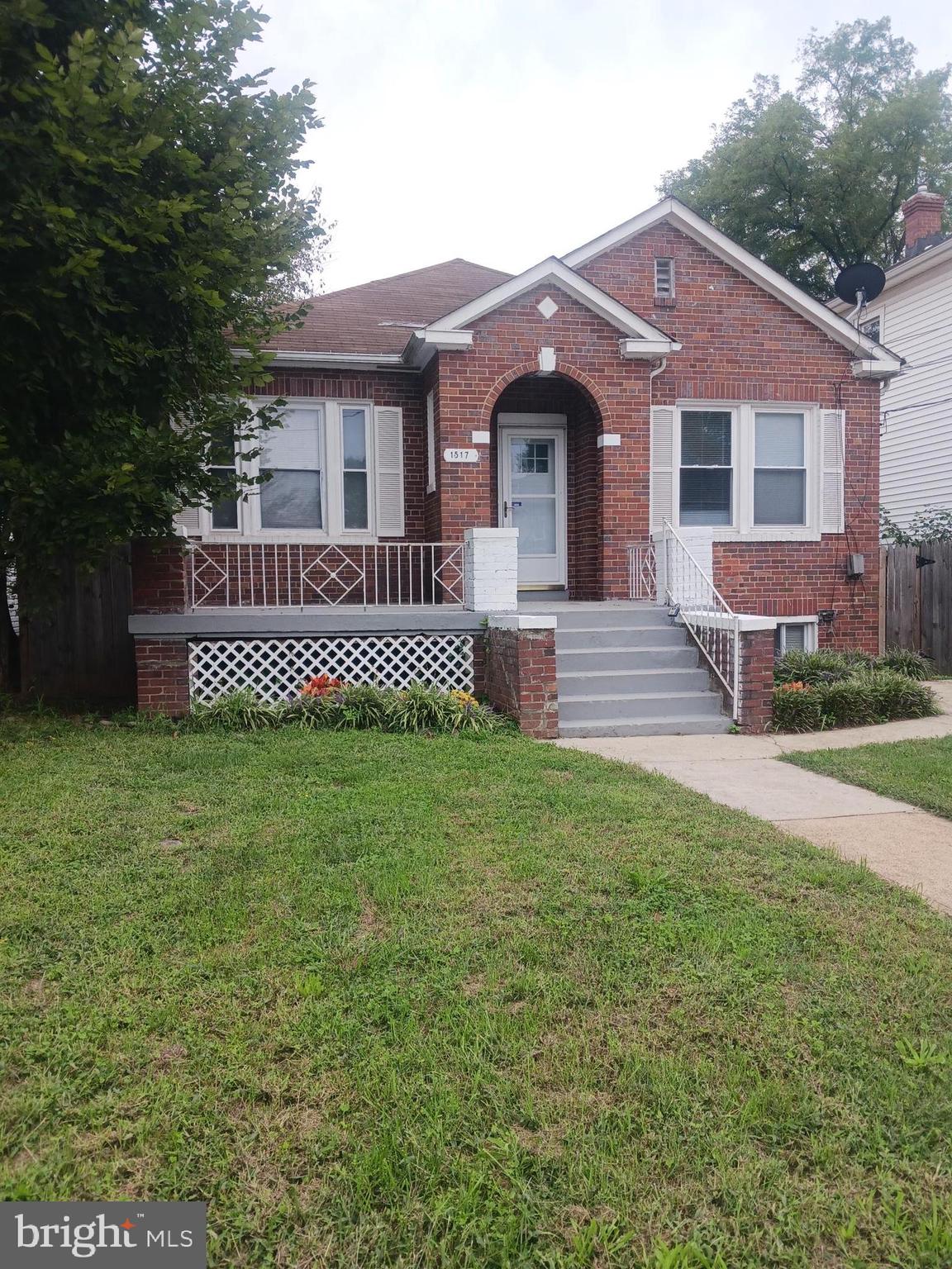 BEAVER HEIGHTS - Residential Lease