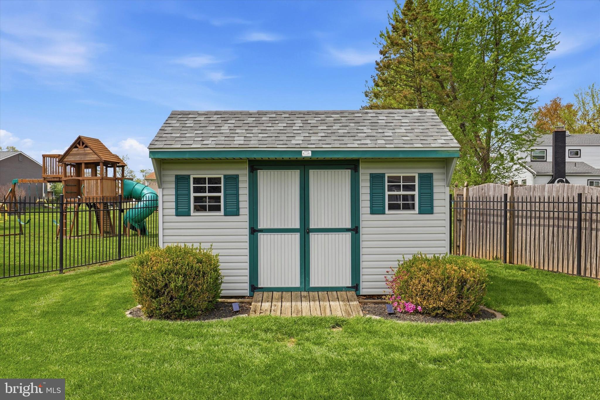 WYNMERE DOWNS - Residential