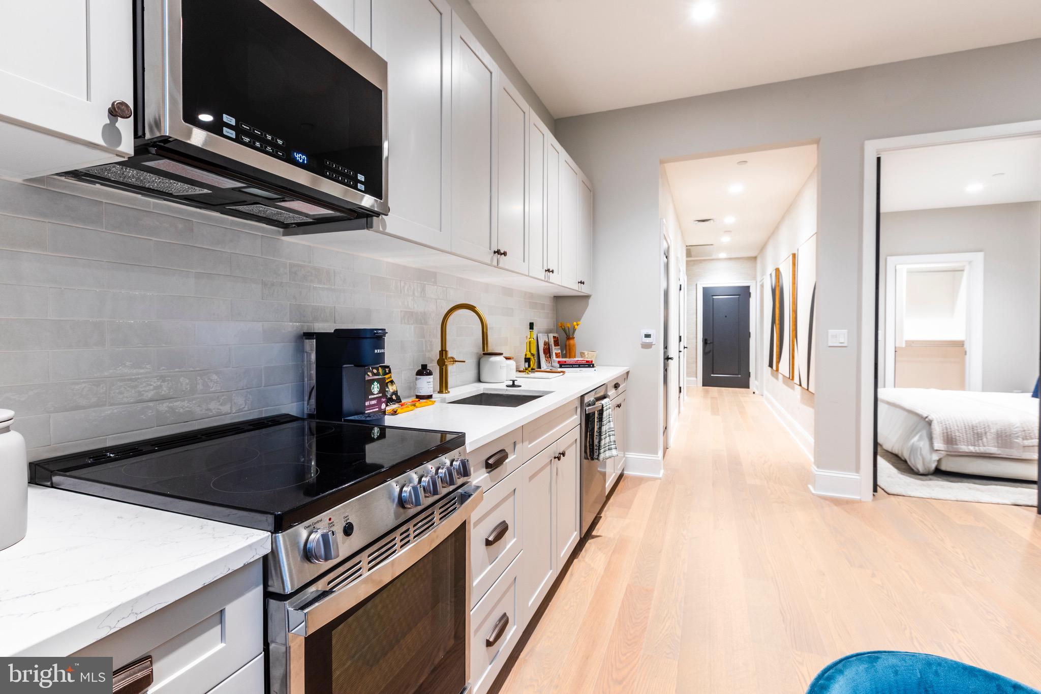 CENTER CITY - Residential Lease