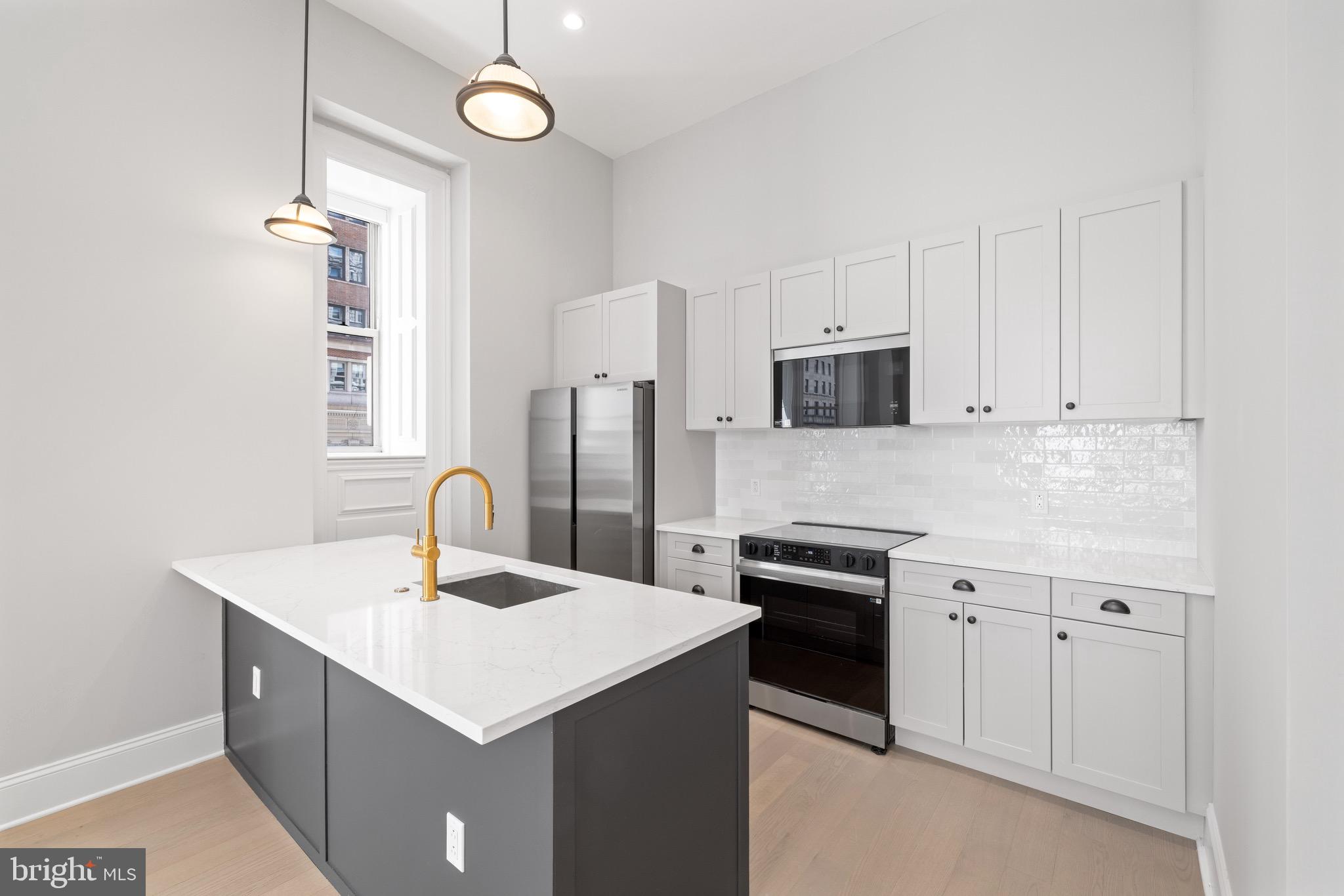 CENTER CITY - Residential Lease