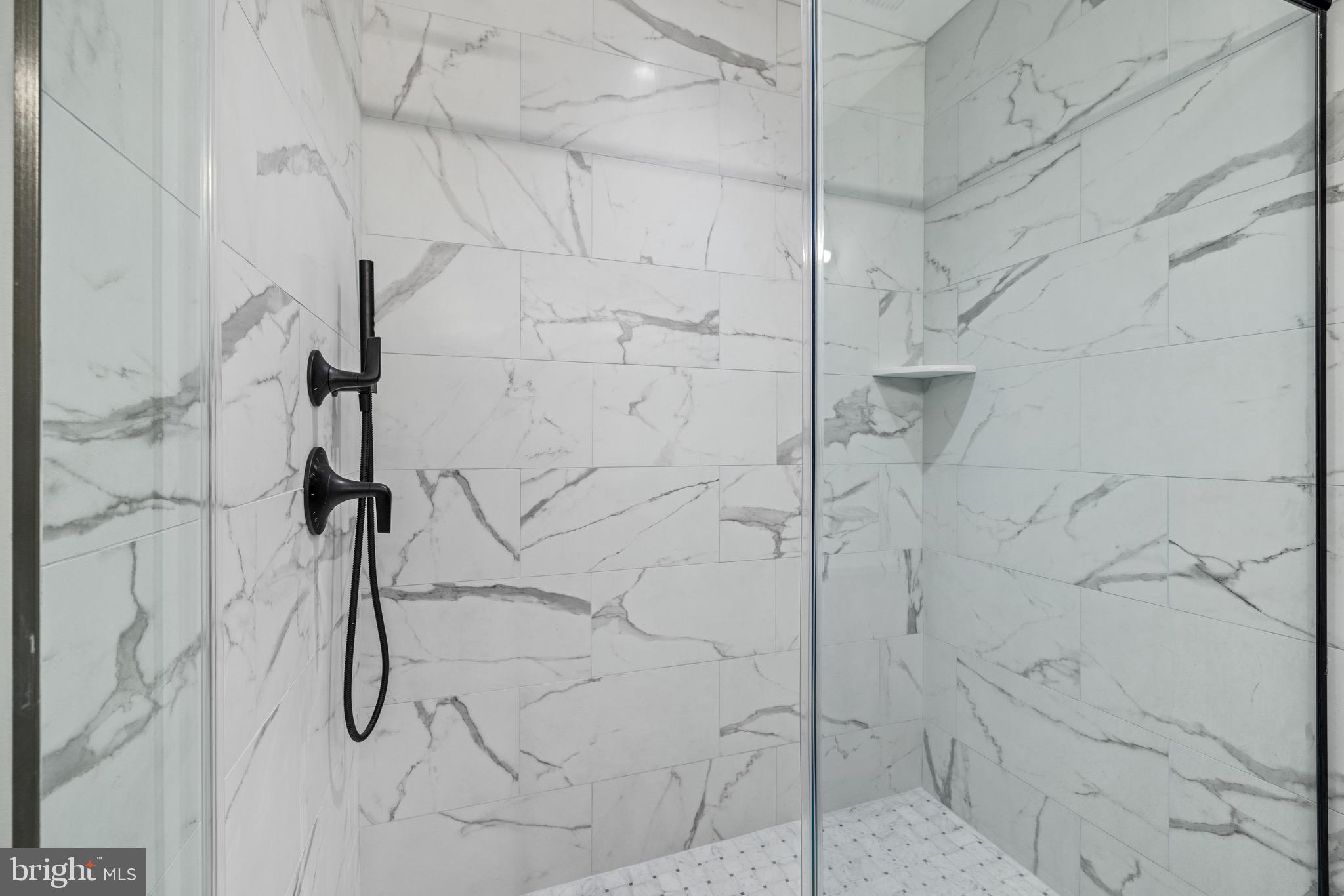 CENTER CITY - Residential Lease