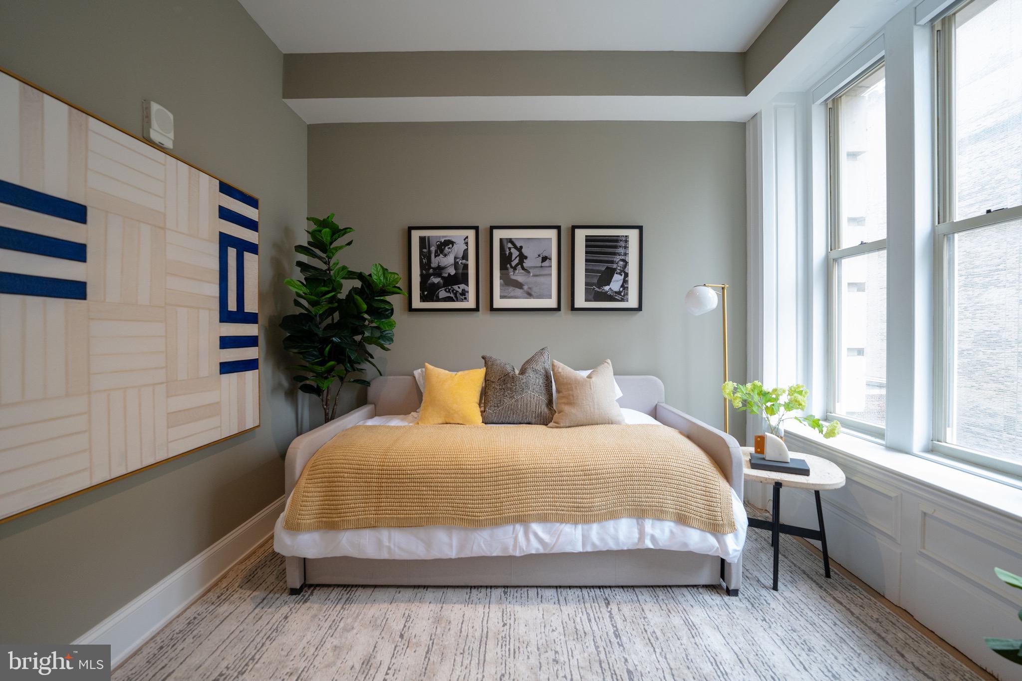 CENTER CITY - Residential Lease