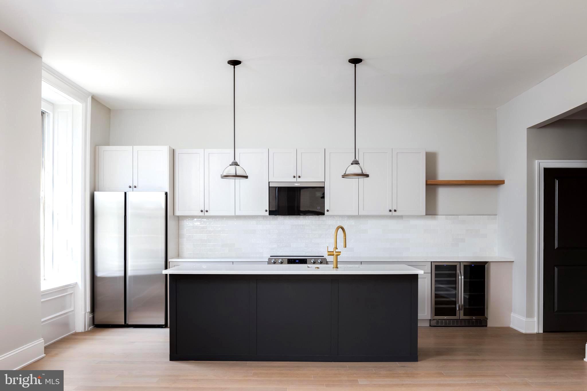 CENTER CITY - Residential Lease