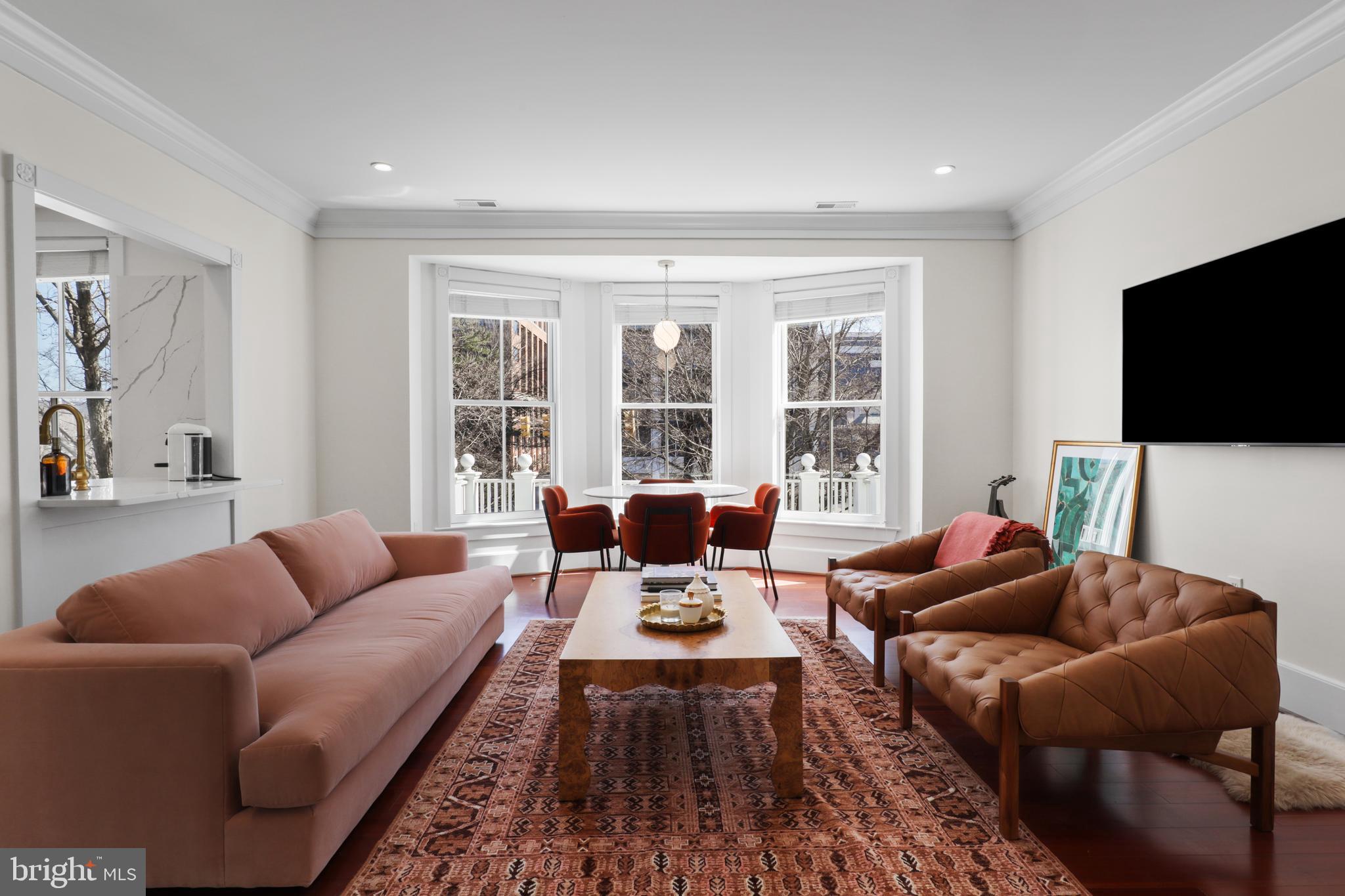 900 NORTH WASHINGTON STREET CONDOMINIUMS - Residential