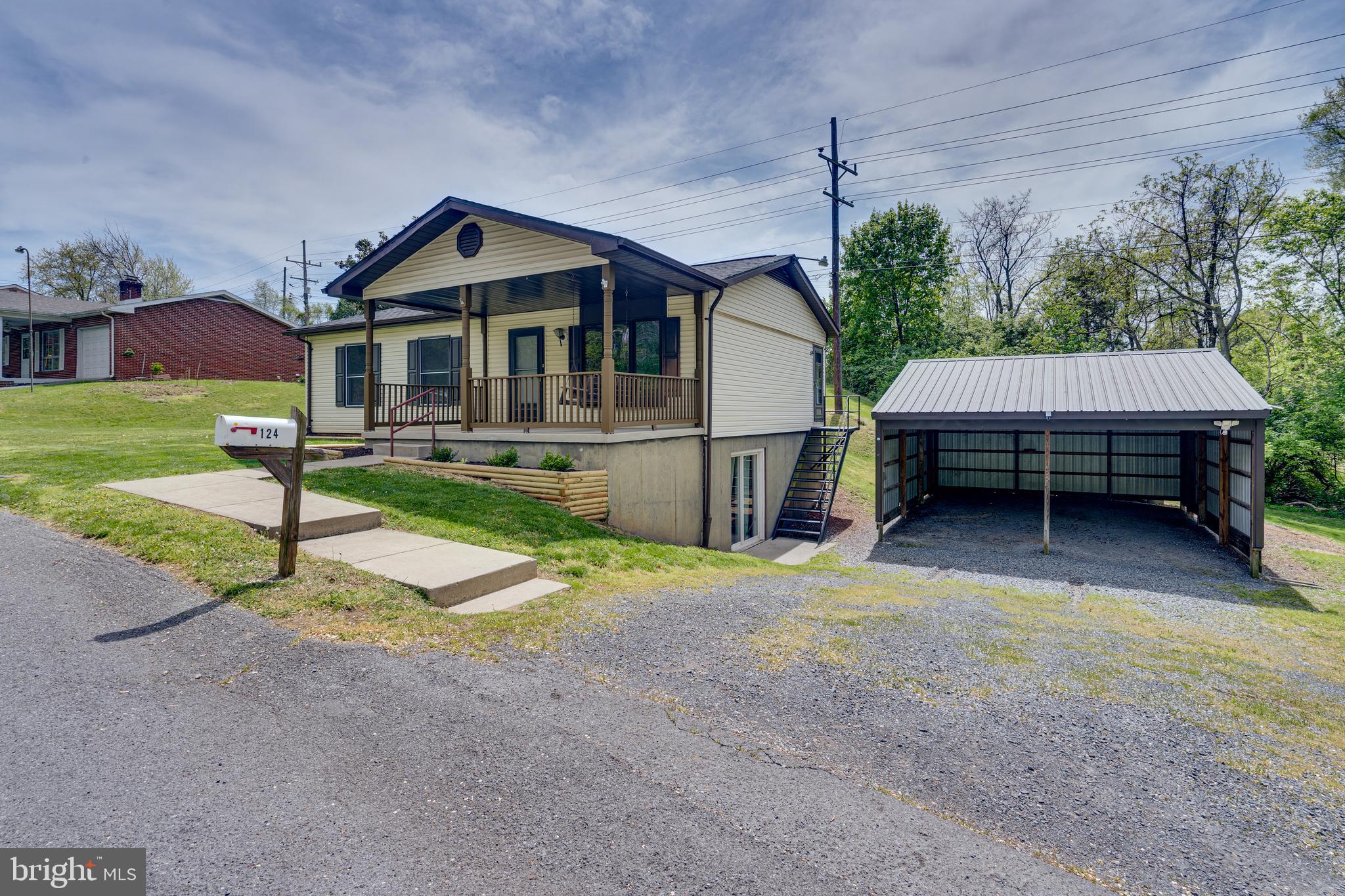 MARTINSBURG - Residential