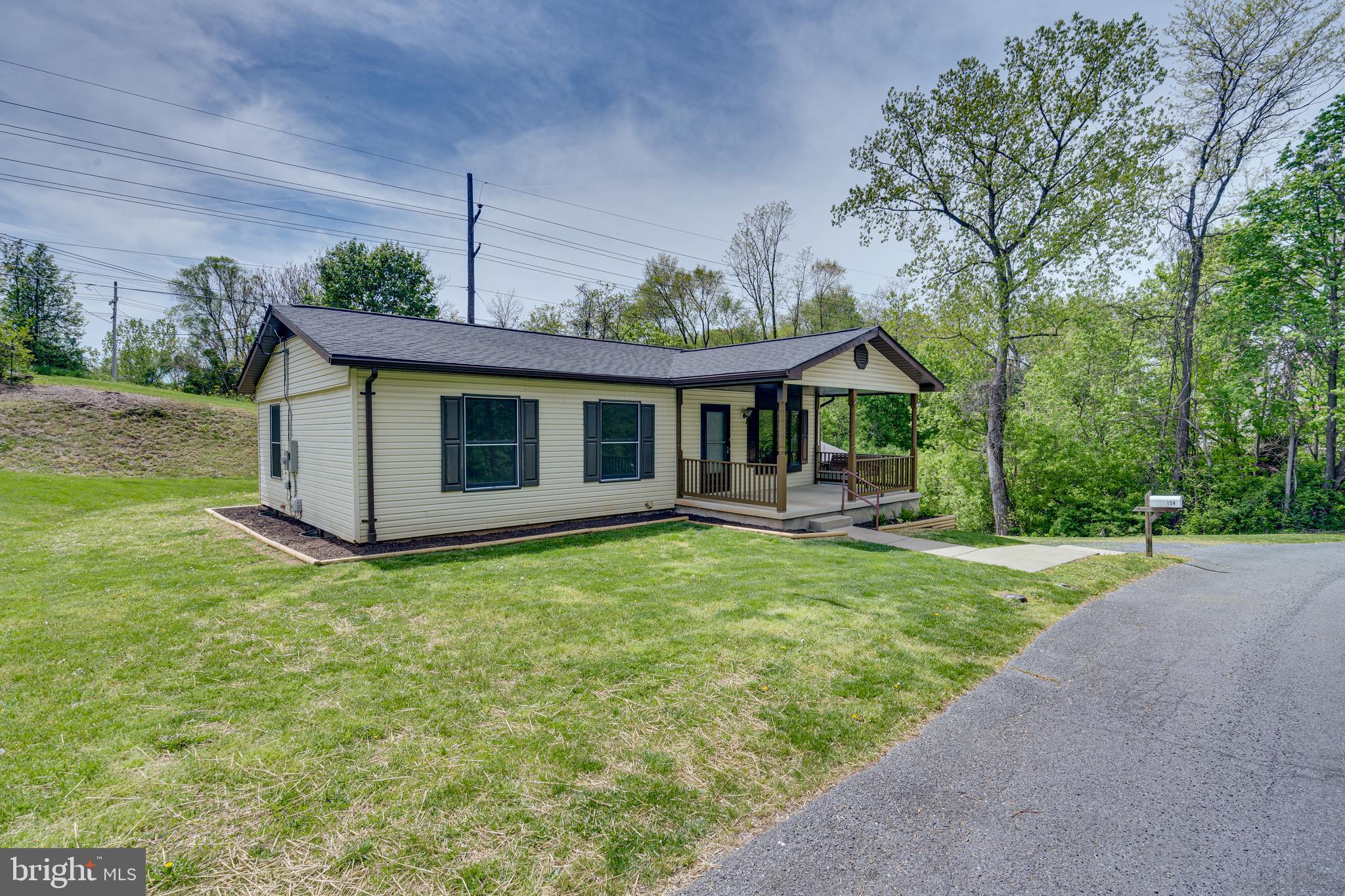 MARTINSBURG - Residential