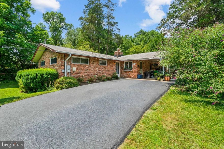 INVESTMENT OPPORTUNITY! Welcome to 9914 Broadview Drive, a fantastic 4-bedroom, 2-bathroom home nestled in the highly sought-after Country Club Hills neighborhood of Fairfax City.  

OFFER DEADLINE: Tuesday, July 9 at noon.

This house sits on a spacious half-acre lot with mature trees to provide privacy all-year round. The Florida room overlooks the flat backyard that is perfect for gardening, or could be an excellent opportunity for a pool to be built. Truly an amazing investment opportunity to add your personal touch. With a little sweat equity, this home has the potential to become a true gem in this desirable Fairfax City neighborhood.

Offering main-level living with 3 bedrooms on the upper level. The basement has a huge family room with a walk-up that leads to the side yard, and an additional bedroom and office/hobby room. If you're looking to purchase a home and rent out the basement, the potential is there with separate entrances.

As you step inside, you'll be greeted by a well-designed floor plan that offers both comfort and functionality. Hardwood floors are throughout the main level. There is a wood-burning fireplace on the main level and lower level. The full bathroom on the upper level is perfect for a mid-century modern enthusiast. Opportunity awaits if you'd like to open the kitchen into the dining room.

Located in the heart of Country Club Hills, this property offers the perfect blend of suburban tranquility and urban convenience. Don't miss out on the chance to make this property your own and create the home of your dreams in this prime Fairfax City location.  You've found the one that you've been waiting for whether you're looking for an investment, or to make this home your dream house with some sweat equity.

NO HOA! This home has great bones and has a new AC unit (2022) and the main sewer line replaced a few months ago.