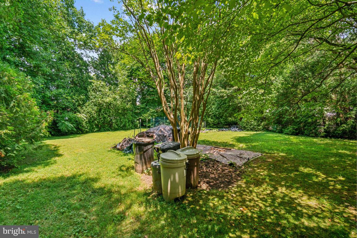 COUNTRY CLUB HILLS - Residential