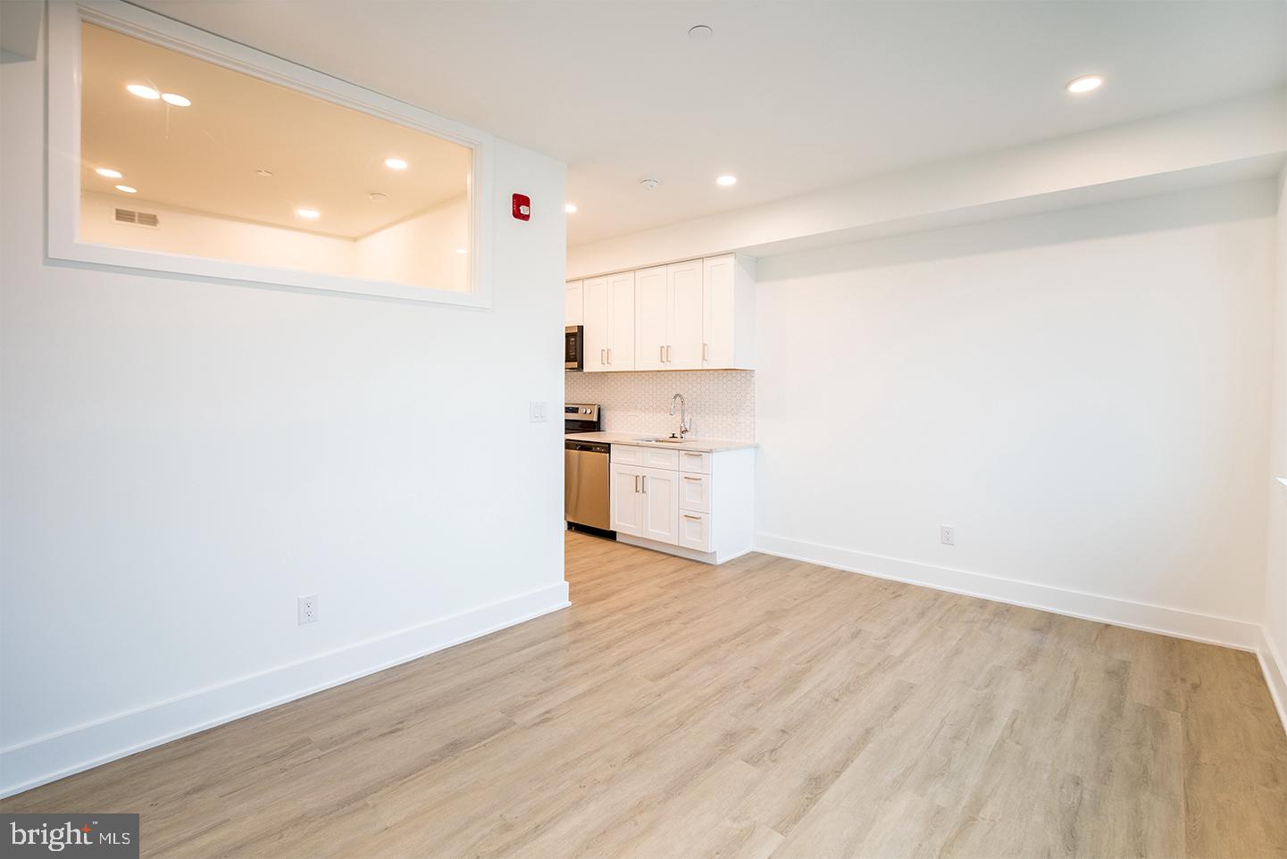 *Available Now!*
Don’t miss the chance to live in this new luxury building with a prime location in the heart of Fishtown! Situated within walking distance from great attractions like La Colombe Coffee Roasters, Wm. Mulherin’s Sons, Laser Wolf, and Jinxed Antique Furniture store, and more – you are sure to have fun! This 1 bedroom, 1 bathroom unit boasts large windows flooding the space with natural light, central air, an in-unit washer/dryer, hardwood flooring and modern finishes throughout. The kitchen features pristine white cabinets and white tile backsplash, quartz countertops, as well as stainless steel appliances. The bedroom includes an elevated glass window allowing diffused natural light and a spacious closet for storage. The bathroom has a sleek vanity, natural wood cabinetry and a full shower/tub with black contrasting tile. Last but not least, head up to the shared roof deck to take in beautiful city views.
Lease Terms: Generally, 1st month, and 1 month security deposit due at, or prior to, lease signing. Other terms may be required by Landlord such as last month’s rent upfront. $65 application fee per applicant. electricity, gas (if applicable), cable/internet and $10/mo technology fee. Water is a flat monthly fee of $60. $25 service fee plus cost of the air filter will be charged quarterly for routine air filter replacement. Landlord Requirements: Applicants to make 3x the monthly rent in verifiable gross income, credit history to be considered, no evictions within the past 5 years, and must have a verifiable rental history with on-time rental payments. Exceptions to this criteria may exist under the law and will be considered. Cosigners will be considered.
*Price reflects the net effective rent after a 1-month credit is applied at $1,600/mo.
*1 dog OK (max 45 lbs), NO cats, $50/mo pet rent required
*Internet wired for Comcast & Verizon
*Photos of a similar unit in the building (310)