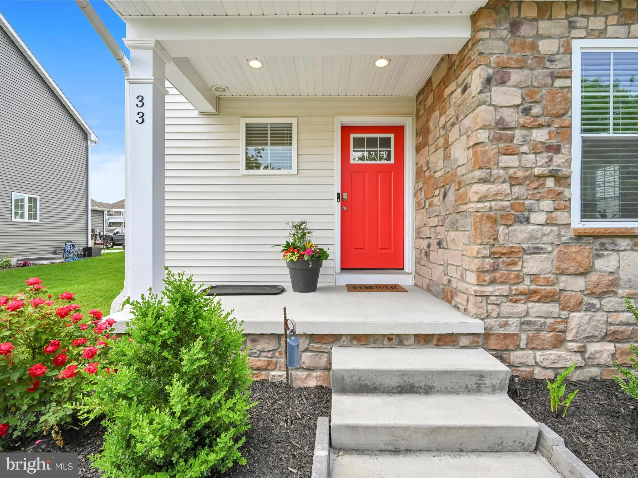 Ephrata, Pennsylvania 17522, United States, 3 Bedrooms Bedrooms, ,3 BathroomsBathrooms,Residential,Active,128102